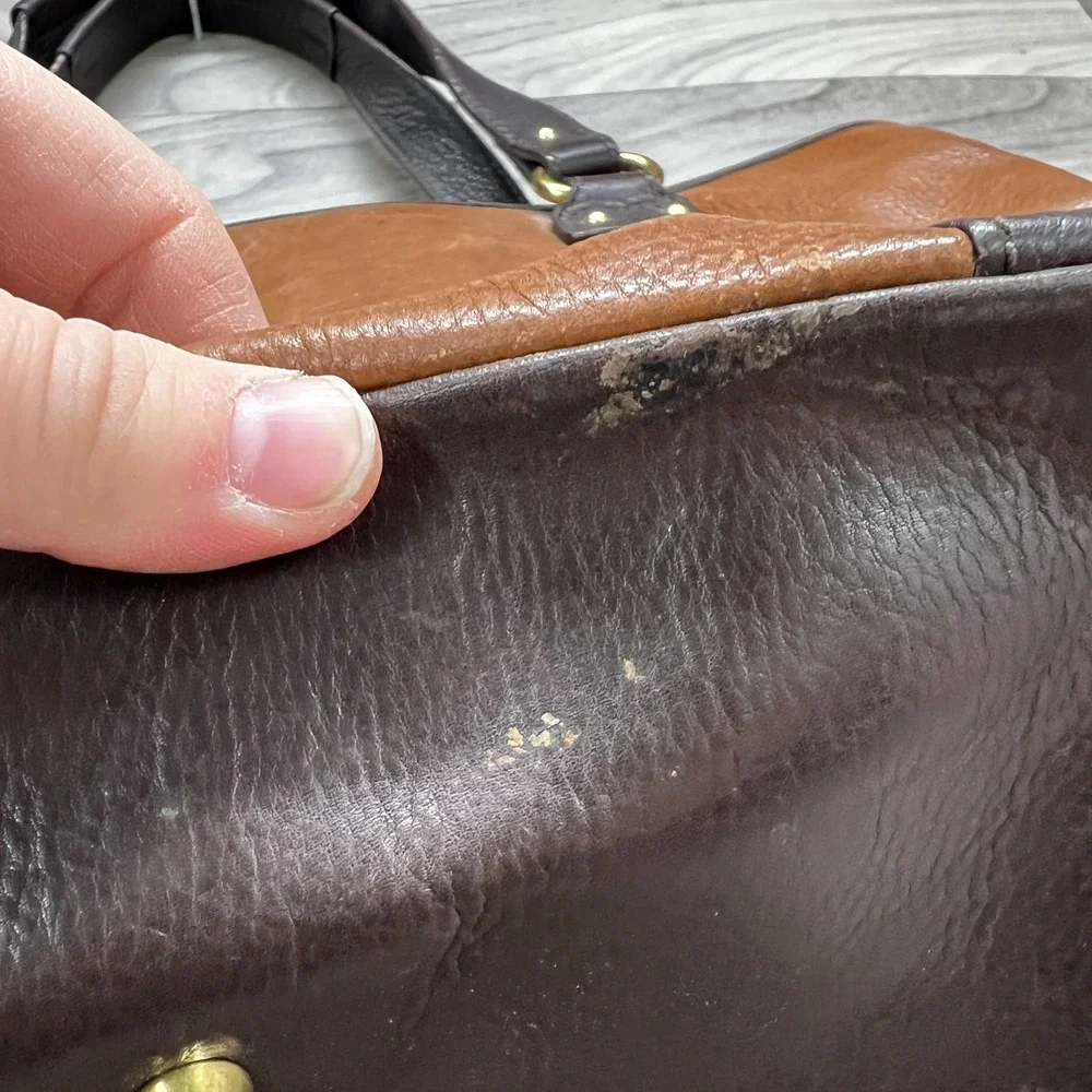 Stone Mountain‎ Leather Tote Bag Women's Brown Black Studded Detail Zip Pockets